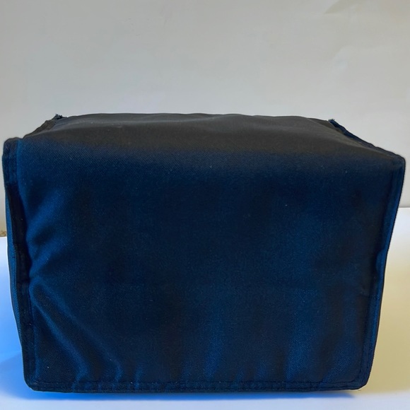 Victoria’s Secret PINK Soft Insulated Lunch Cooler - Picture 6 of 9